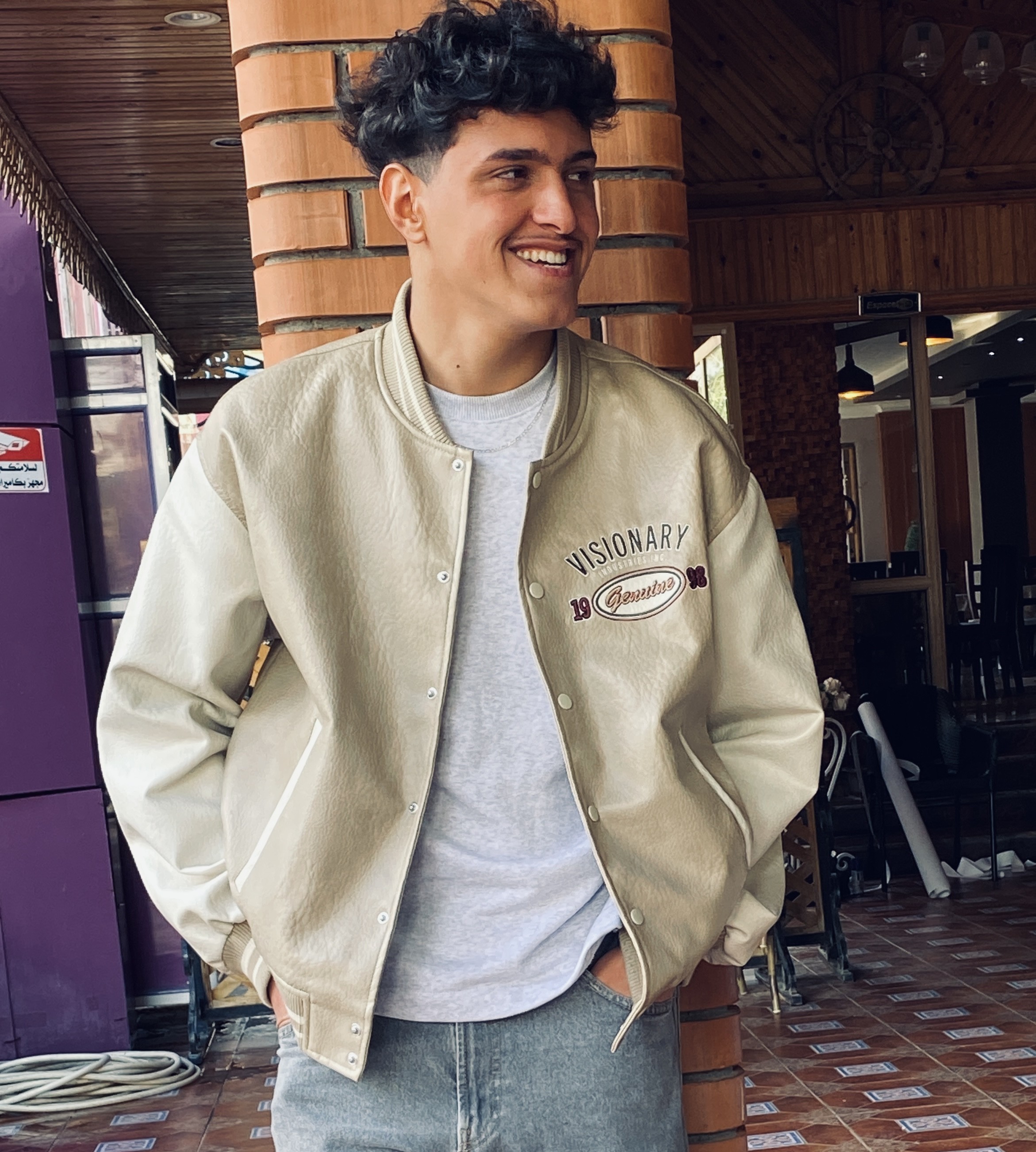 Profile photo of Ayh