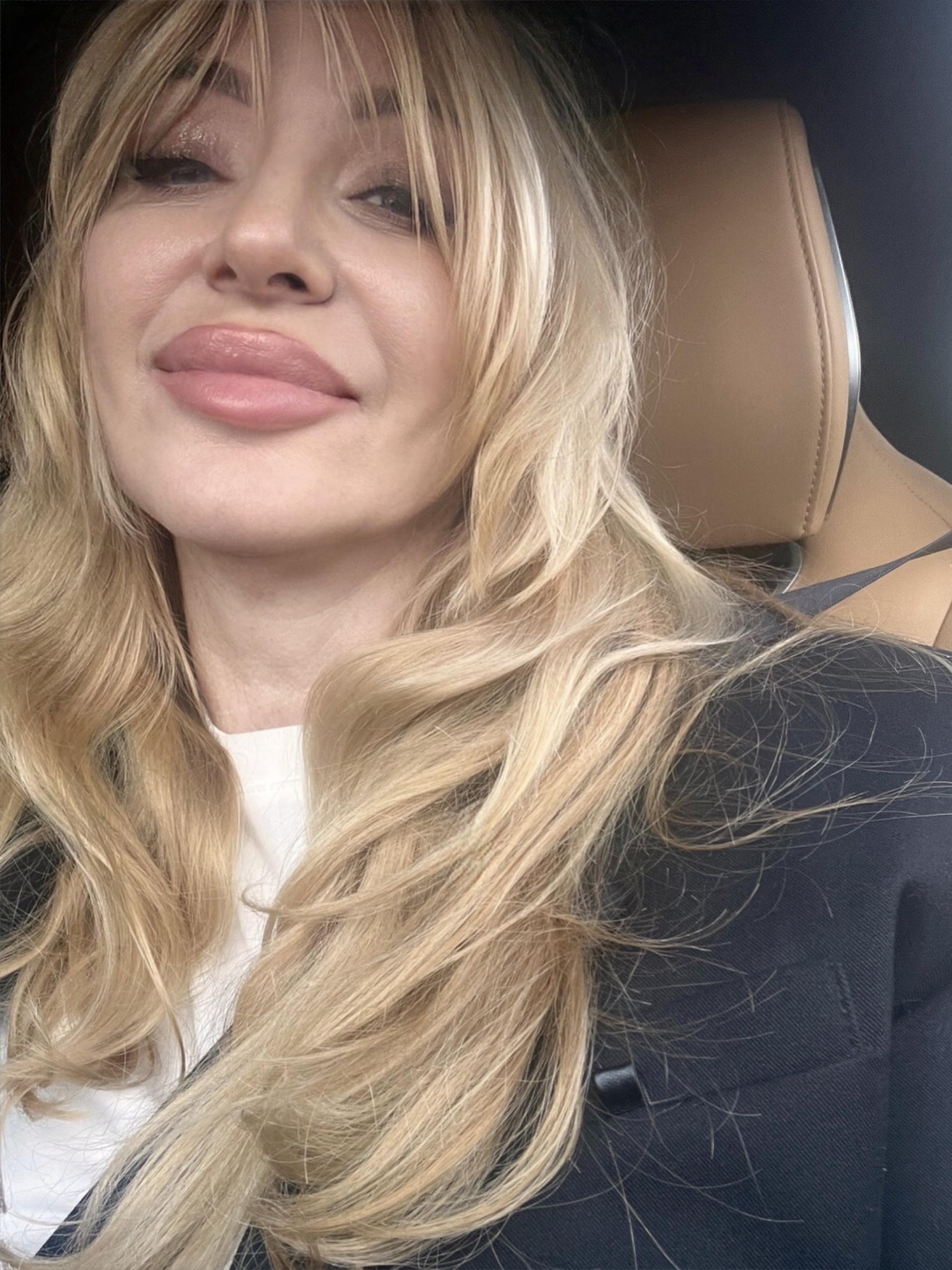 Profile photo of Ele