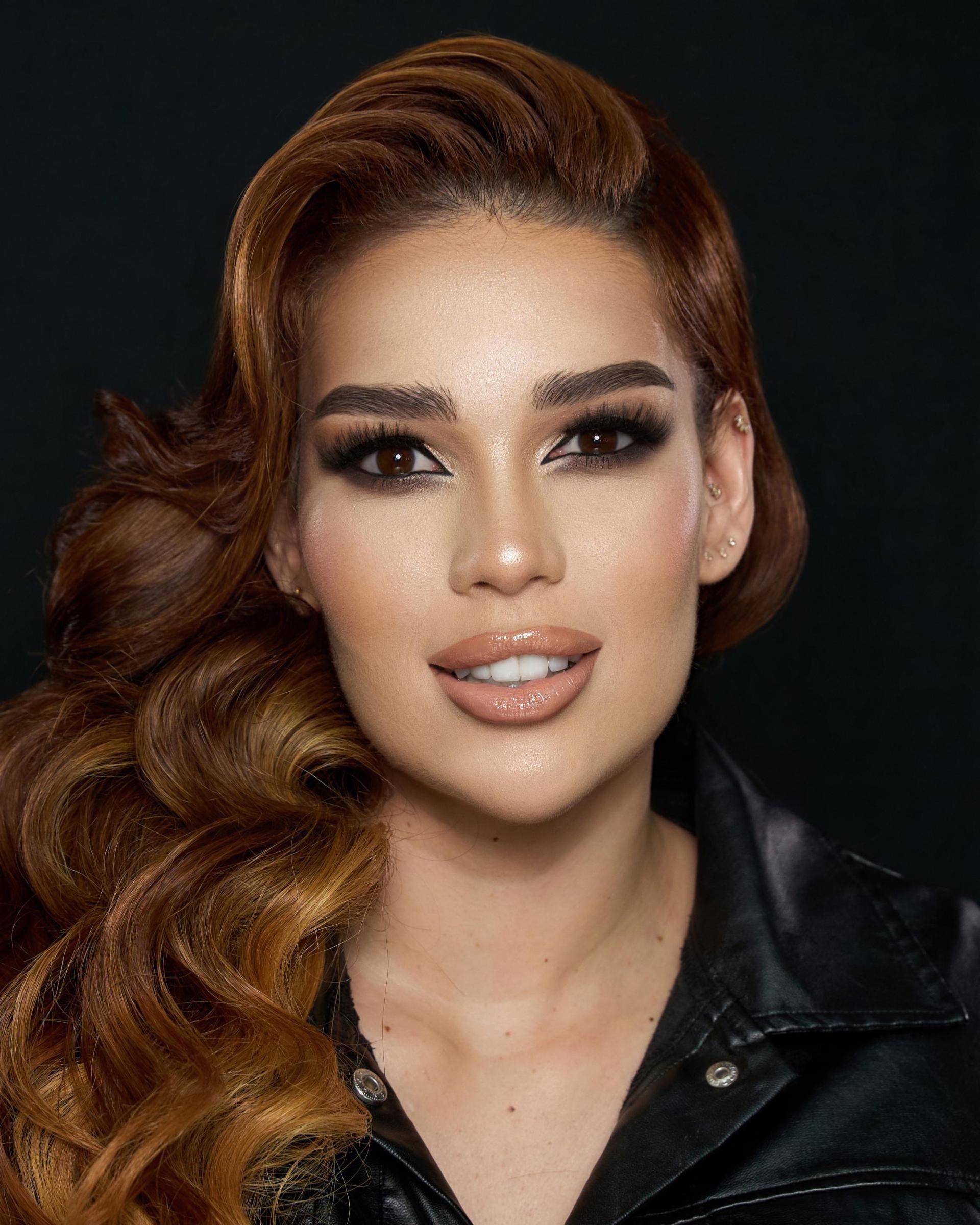 Profile photo of Viv