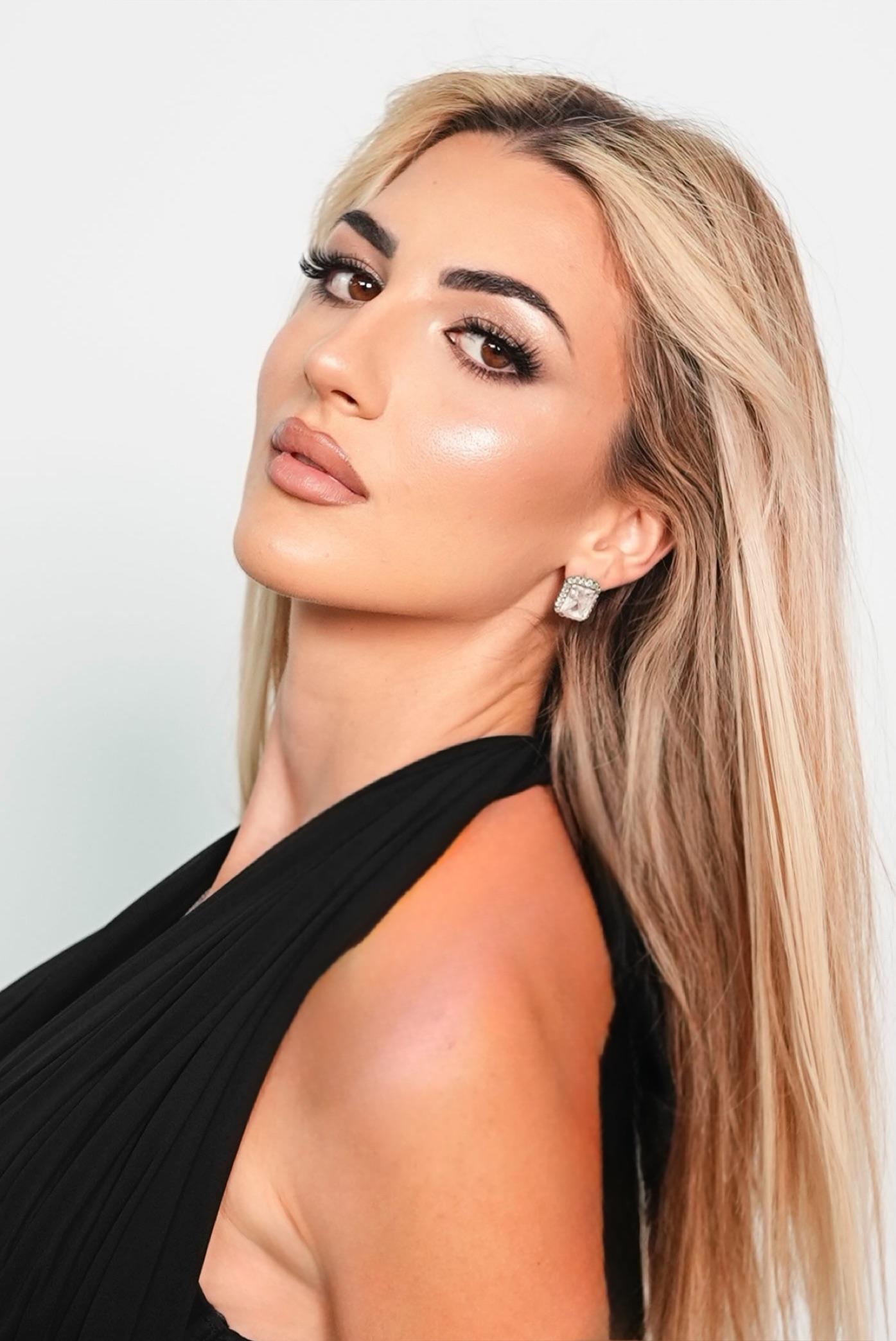 Profile photo of Val